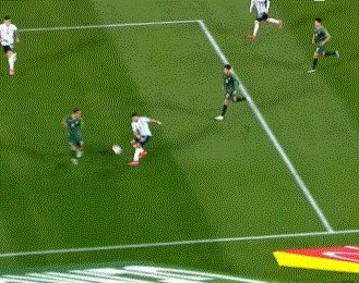 1631237474193081451.gif 704.gif